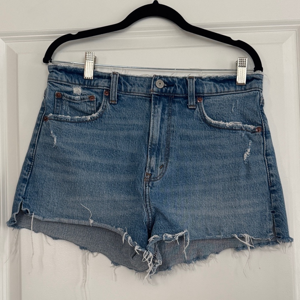 Abercrombie & Fitch High Rise Mom Jean Shorts